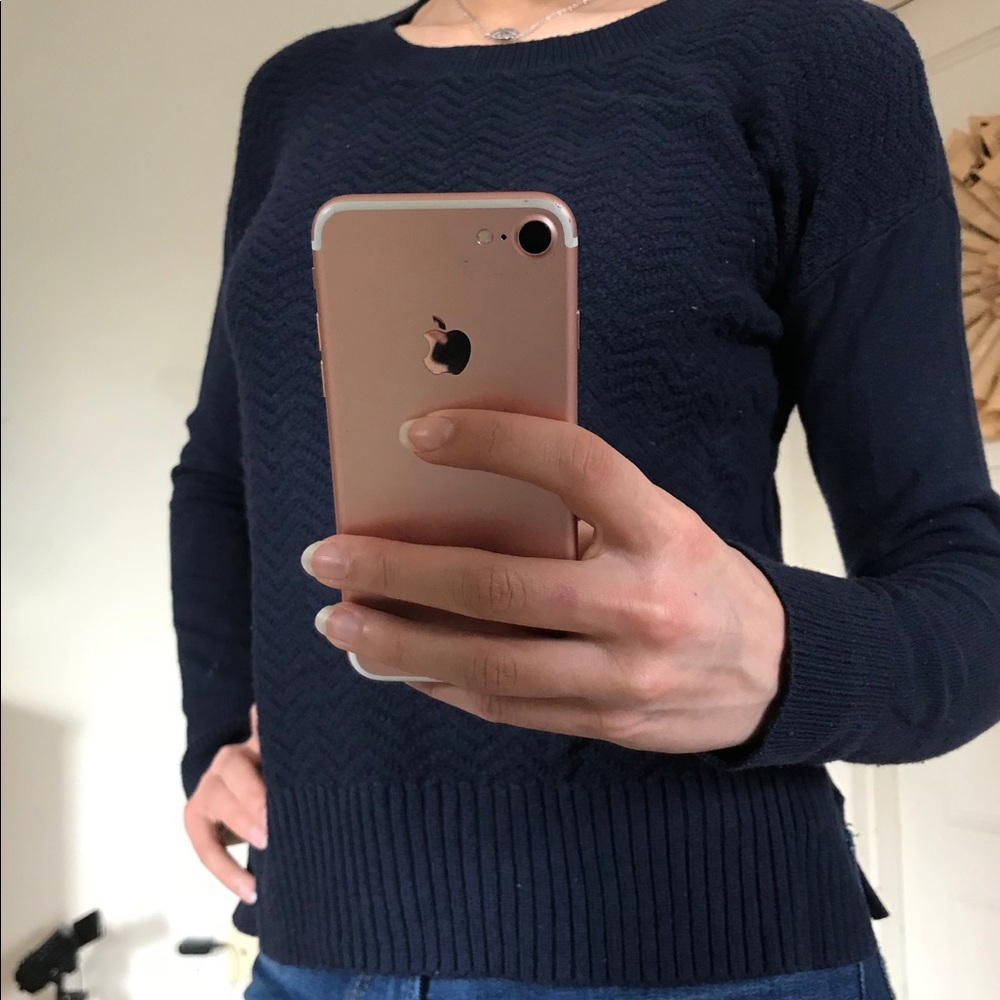 💎GAP NAVY SWEATER💎